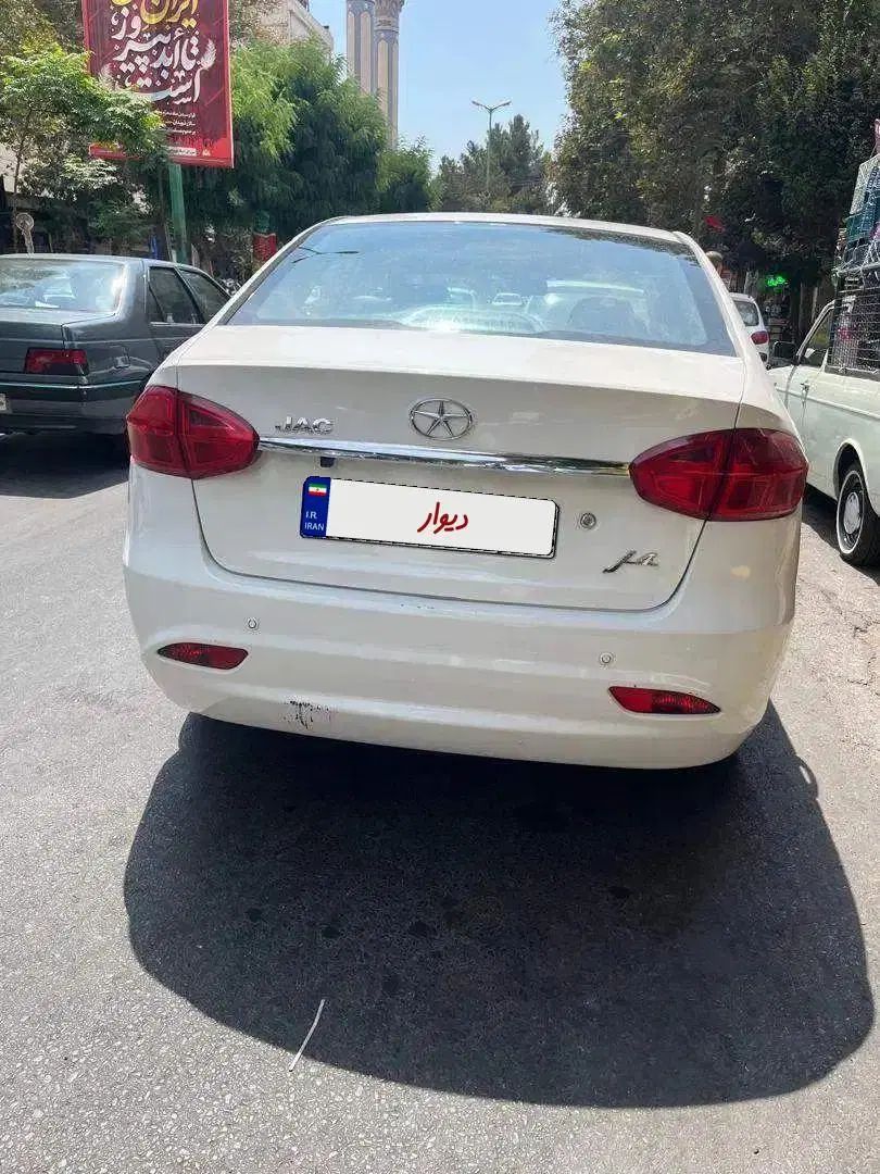 جک J4 اتوماتیک ساده - 1402