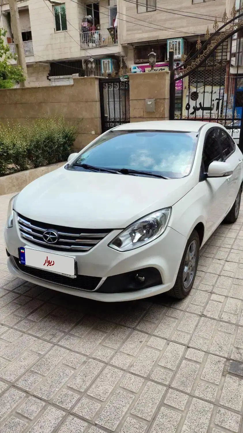 جک J4 اتوماتیک ساده - 1402