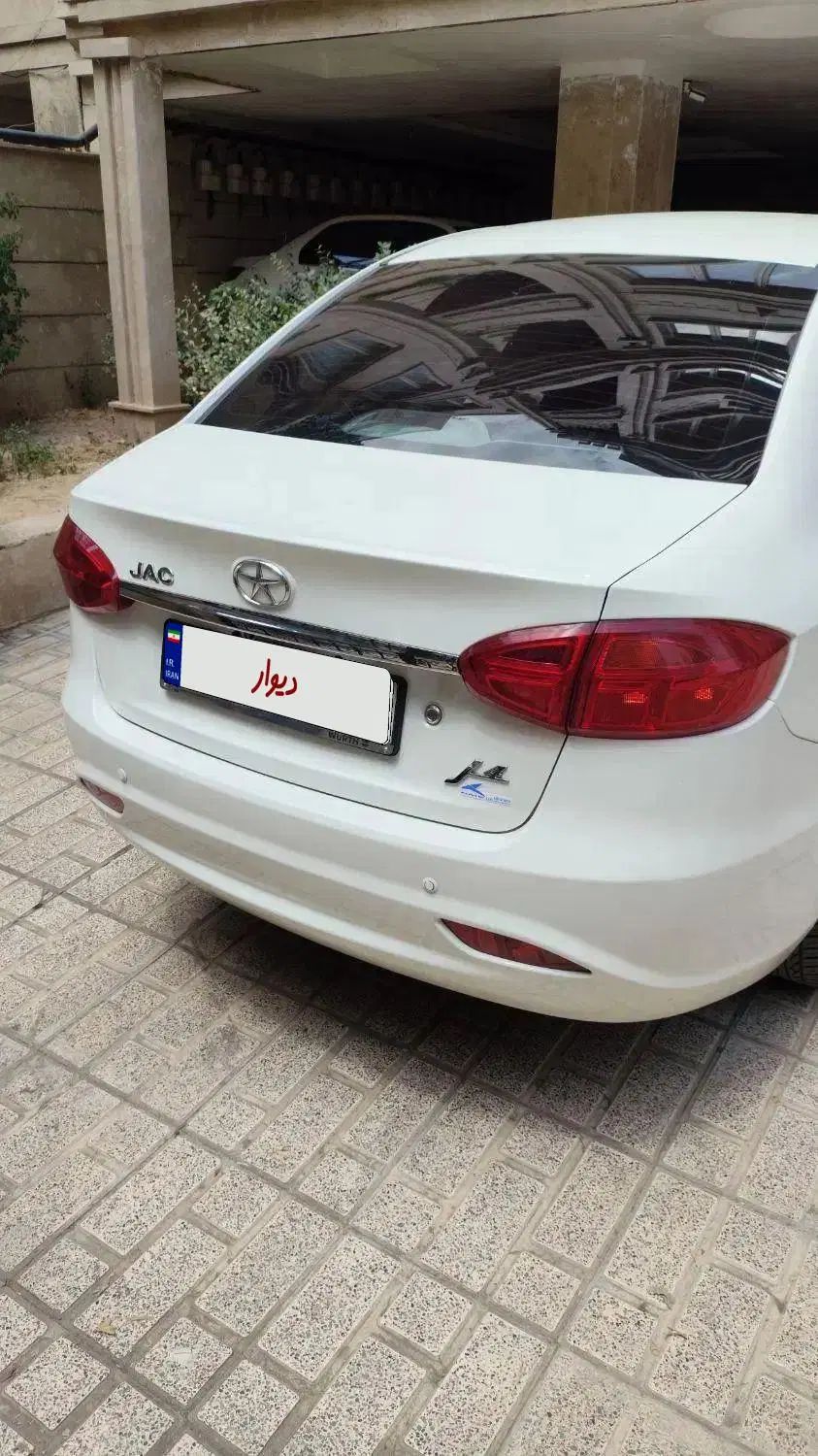 جک J4 اتوماتیک ساده - 1402