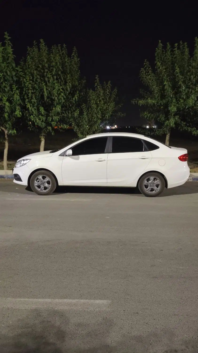 جک J4 اتوماتیک ساده - 1402