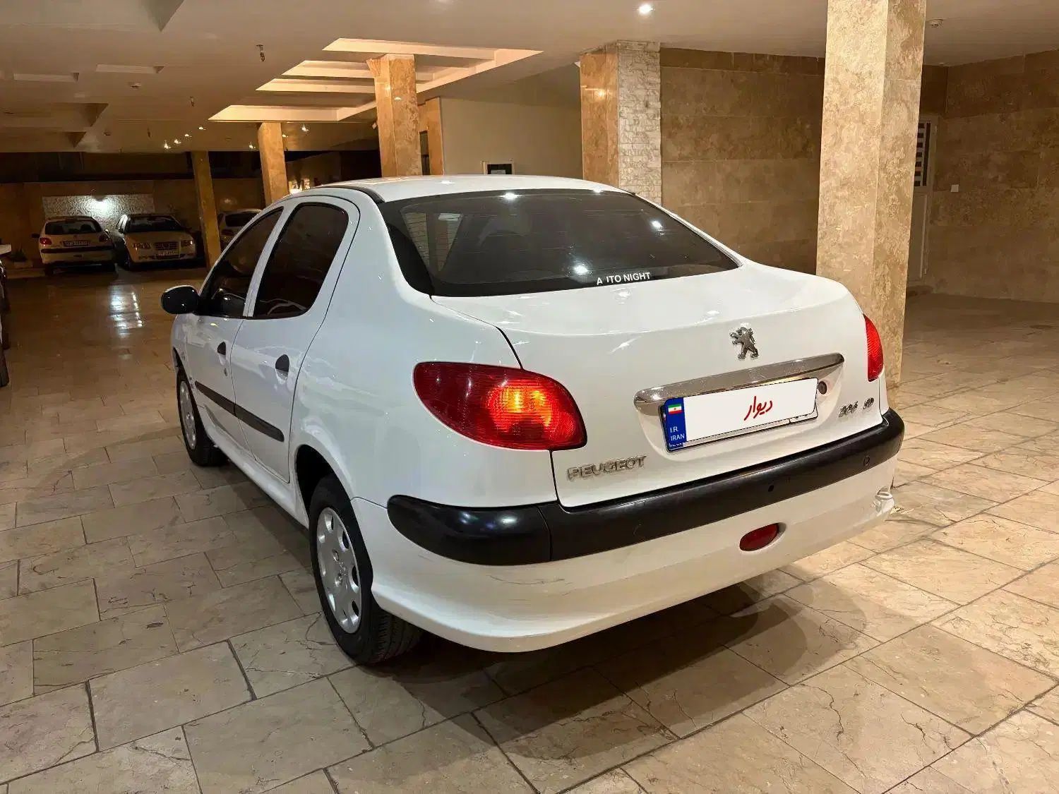 پژو ۲۰۶ صندوق دار v8 - 1398