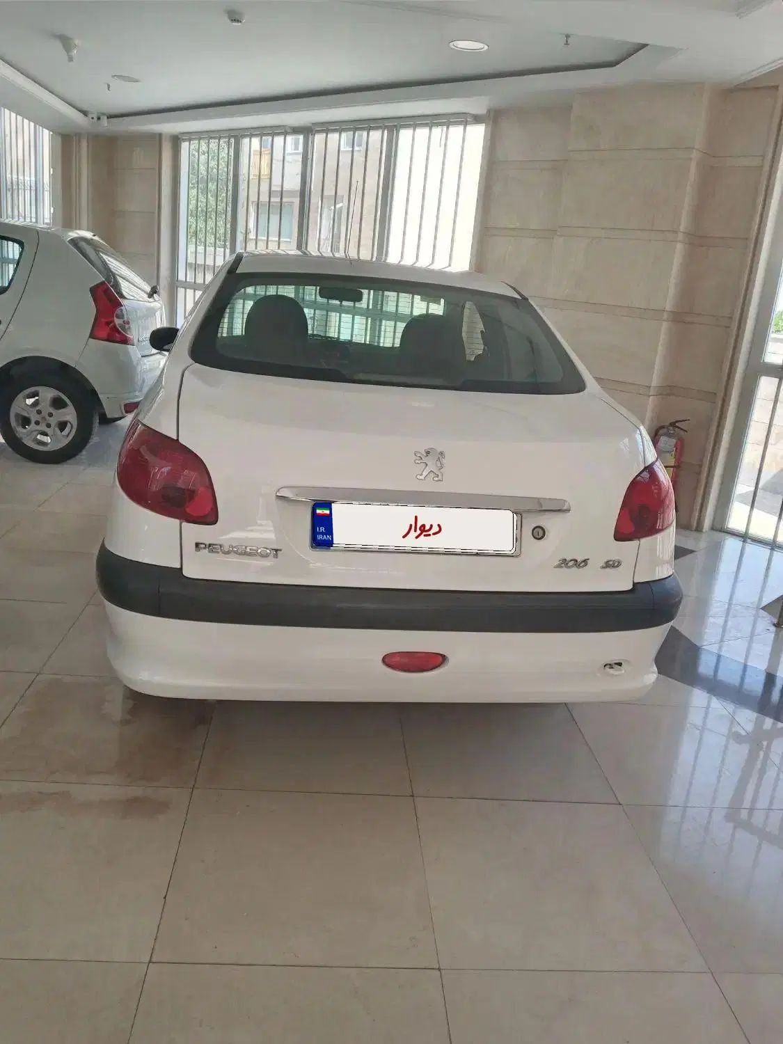 پژو ۲۰۶ صندوق دار v8 - 1399