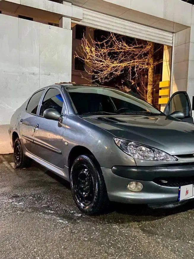 پژو ۲۰۶ صندوق دار v8 - 1394