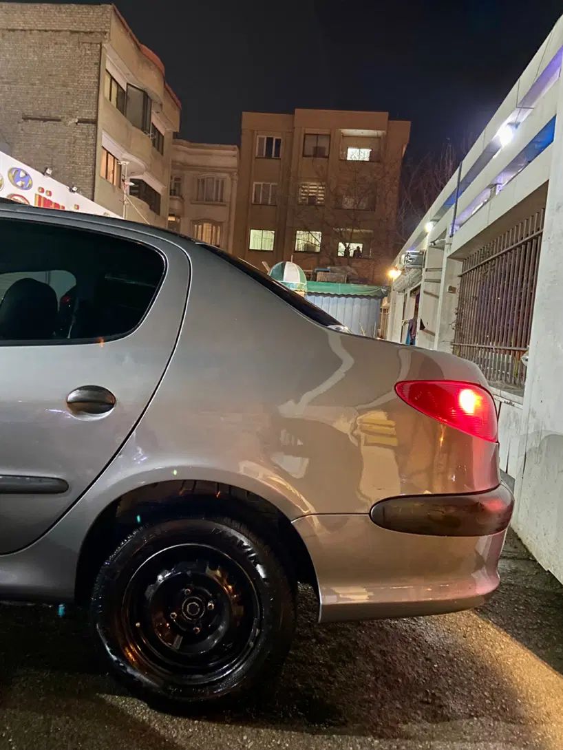 پژو ۲۰۶ صندوق دار v8 - 1394