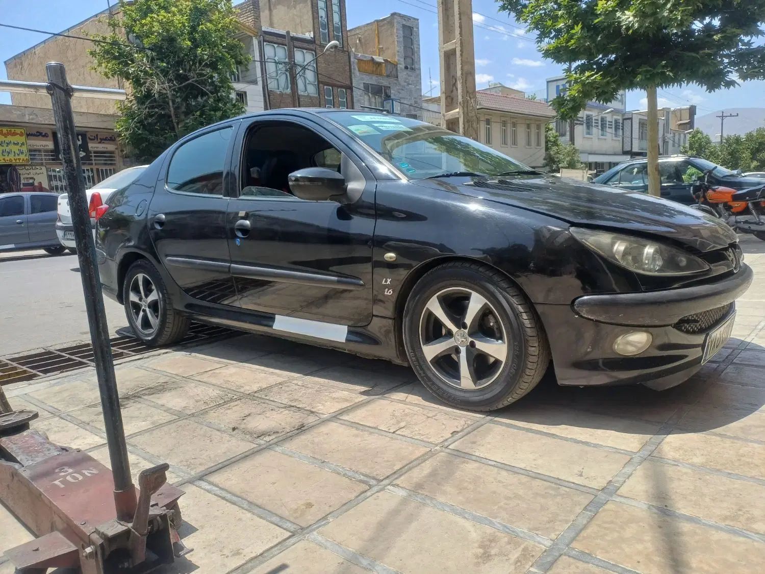 پژو ۲۰۶ صندوق دار v8 - 1389
