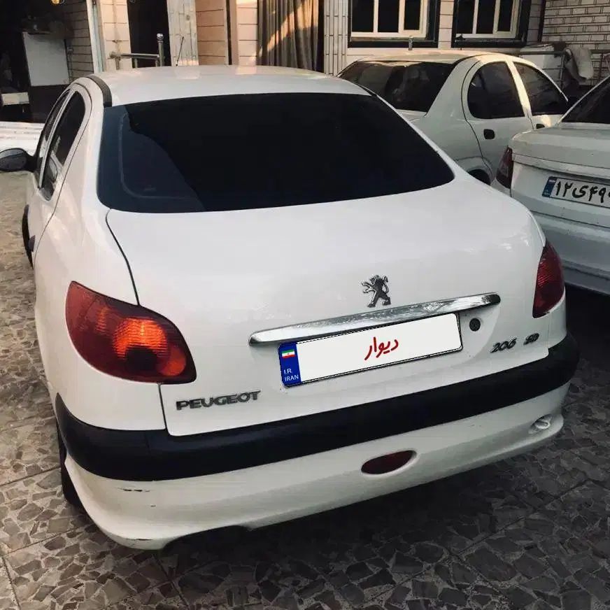 پژو ۲۰۶ صندوق دار v8 - 1398