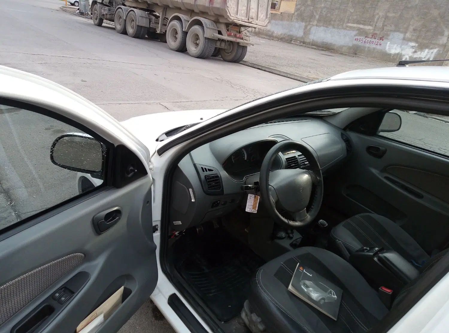 تیبا صندوق دار SX - 1398