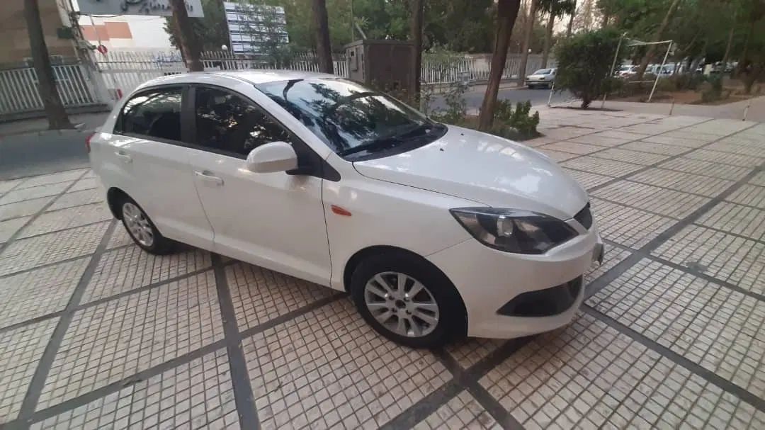 ام وی ام 315 صندوقدار اسپرت دنده‌ای - 1394