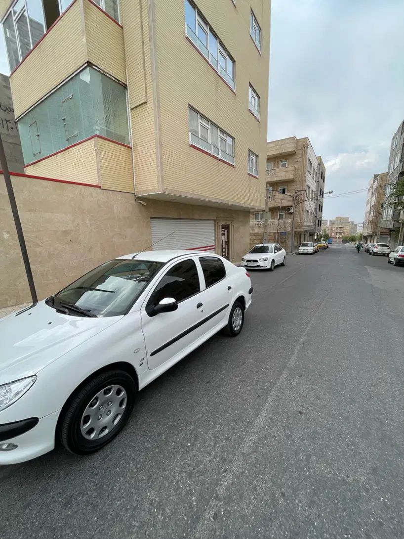 پژو ۲۰۶ صندوق دار v8 - 1394