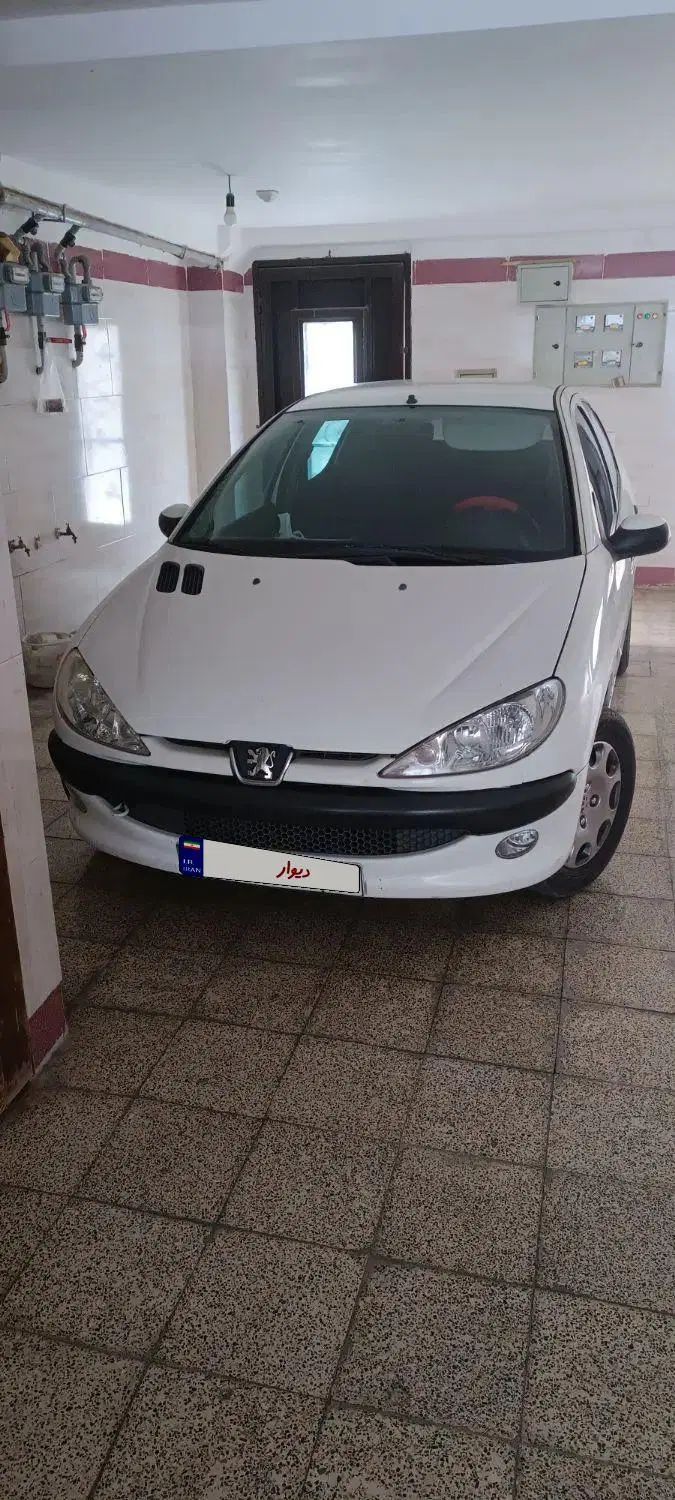 پژو ۲۰۶ صندوق دار v8 - 1396