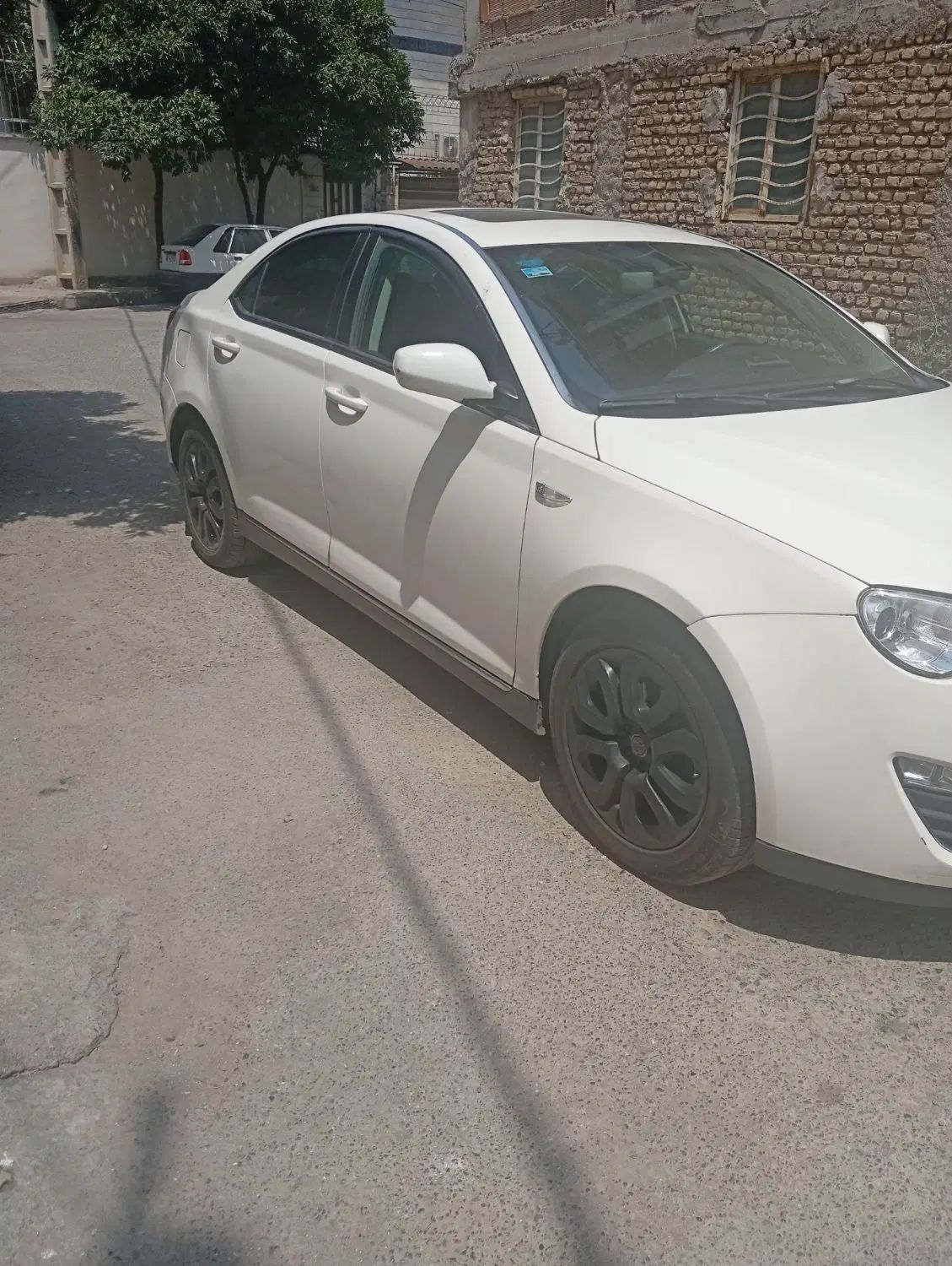 ام جی 550 اتوماتیک - 2010