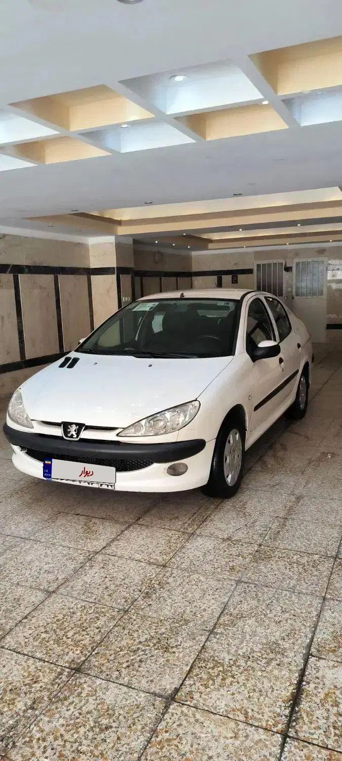 پژو ۲۰۶ صندوق دار v8 - 1395