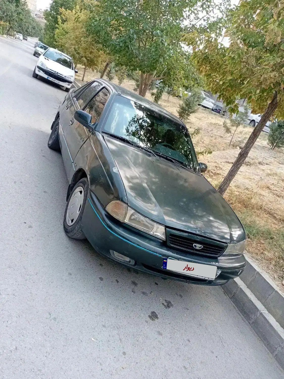 دوو سیلو سدان - 1377