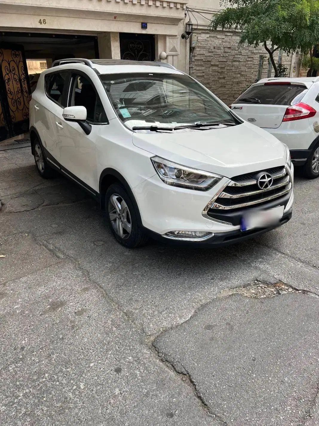 جک S3 اتوماتیک - 1402