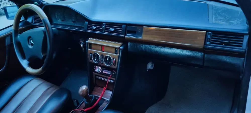 بنز E 230 - 1987