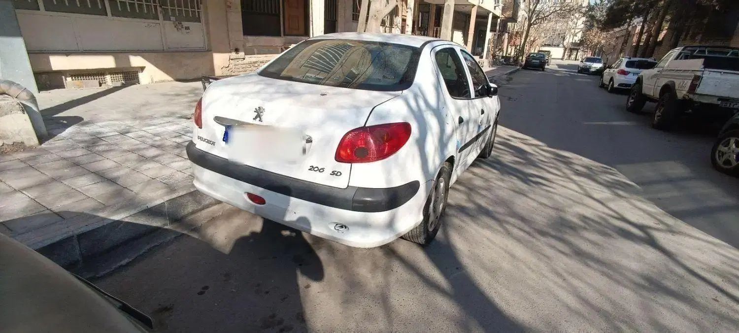 پژو ۲۰۶ صندوق دار v8 - 1390