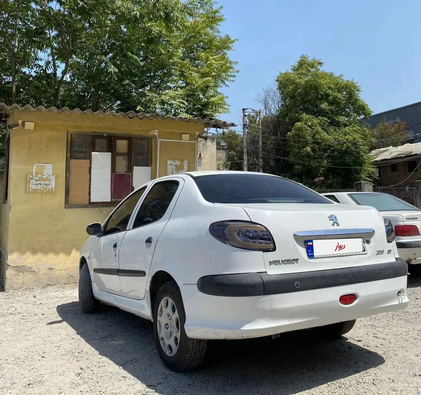 پژو ۲۰۶ صندوق دار v8 - 1396