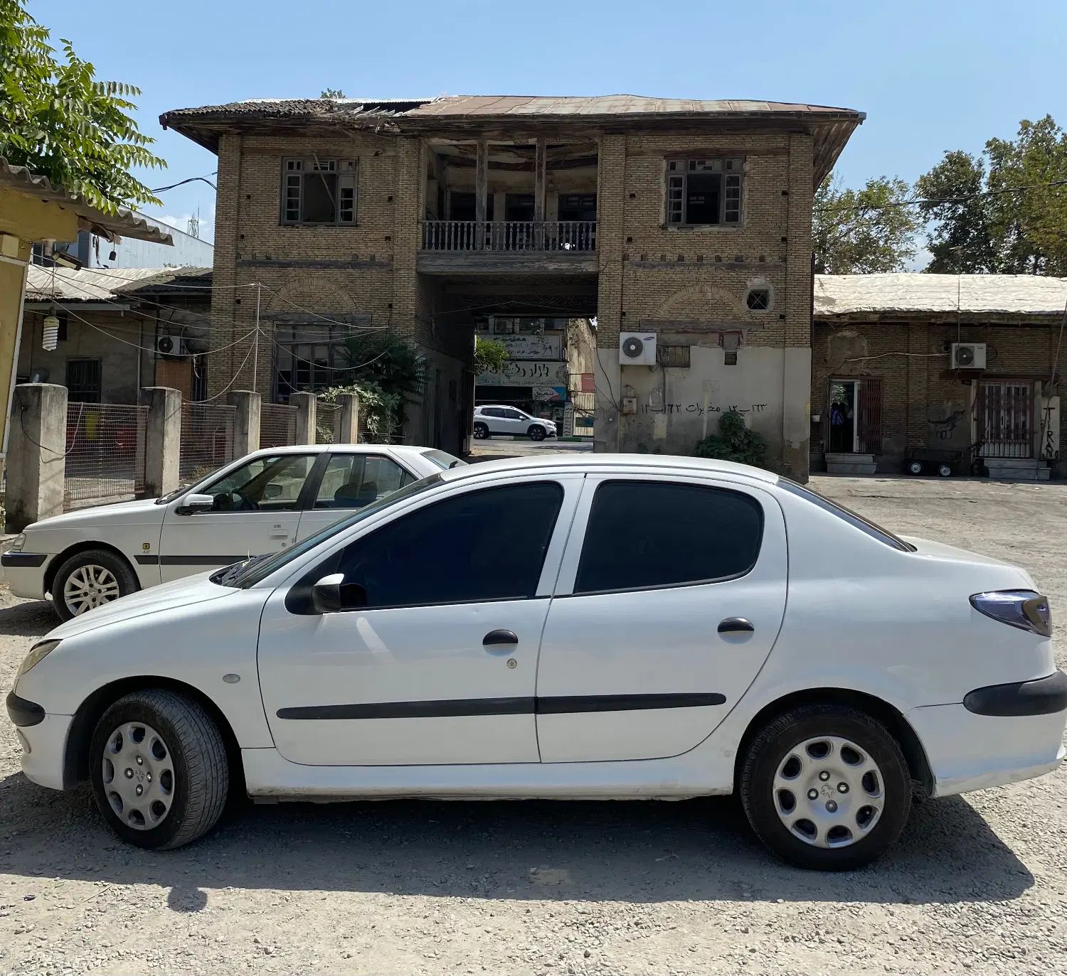 پژو ۲۰۶ صندوق دار v8 - 1396