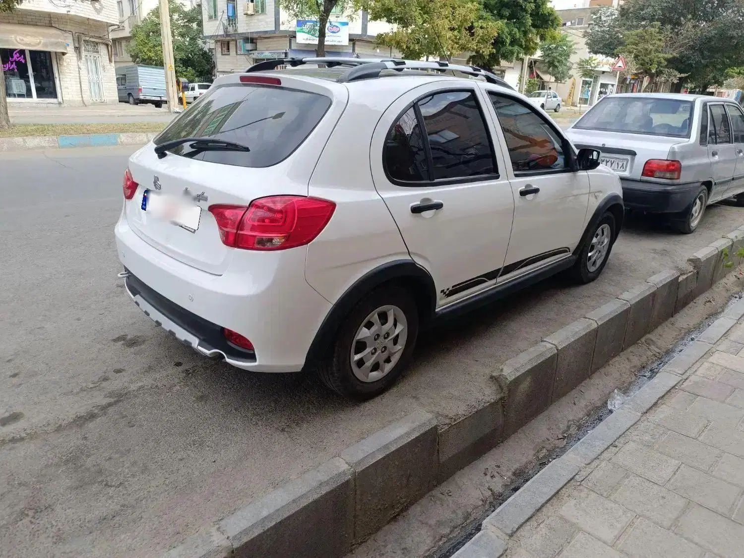 کوییک R دنده‌ای - 1402
