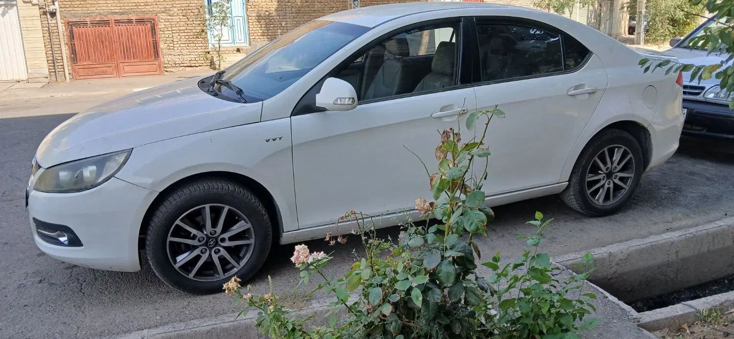 خودرو جک، J5 آگهی ann_19916077