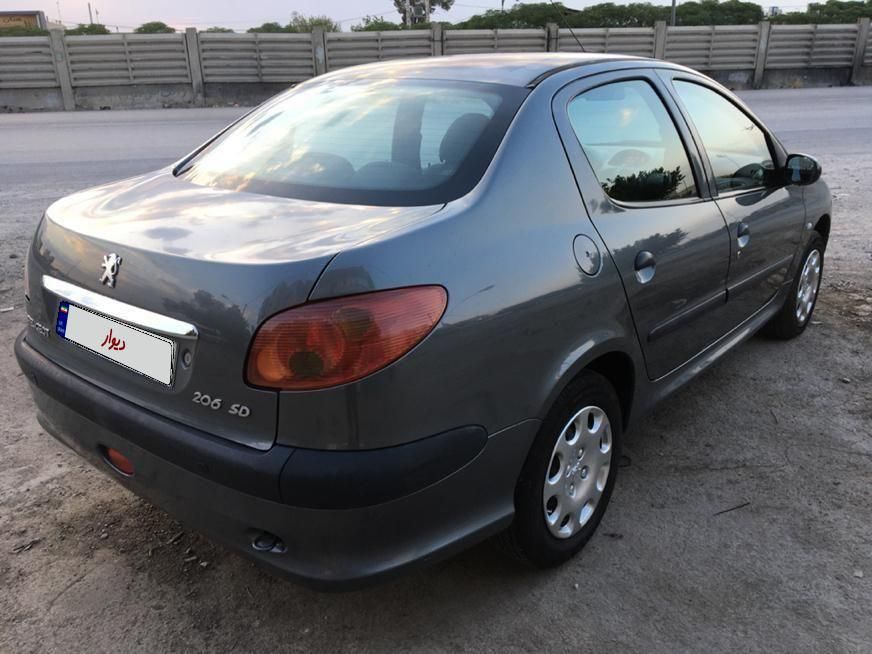 پژو ۲۰۶ صندوق دار v8 - 1393
