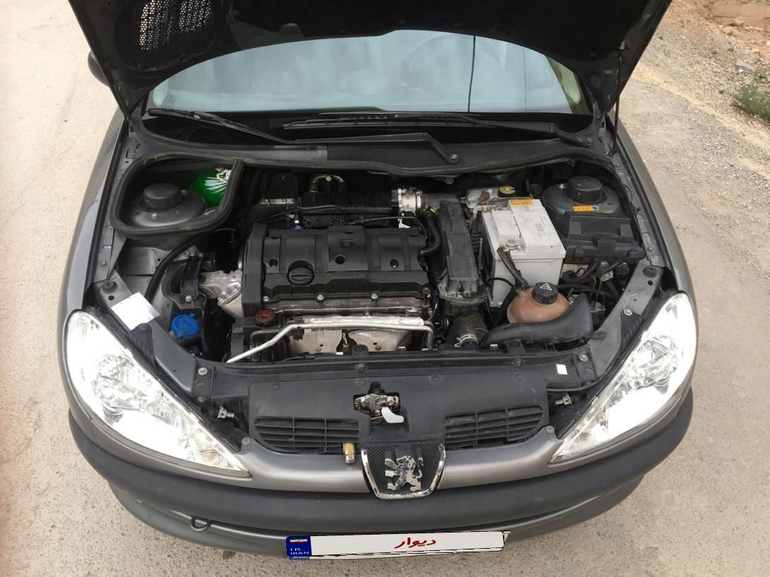 پژو ۲۰۶ صندوق دار v8 - 1393