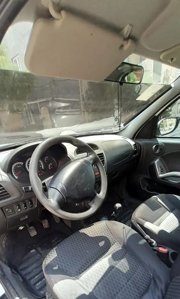 خودرو کوییک، معمولی آگهی ann_19917028