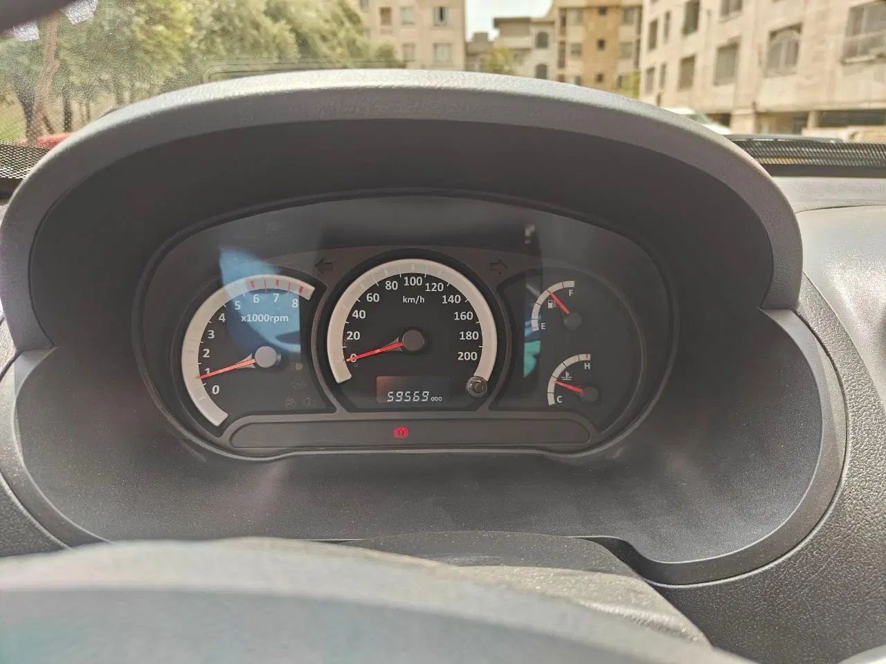 خودرو کوییک، معمولی آگهی ann_19917384