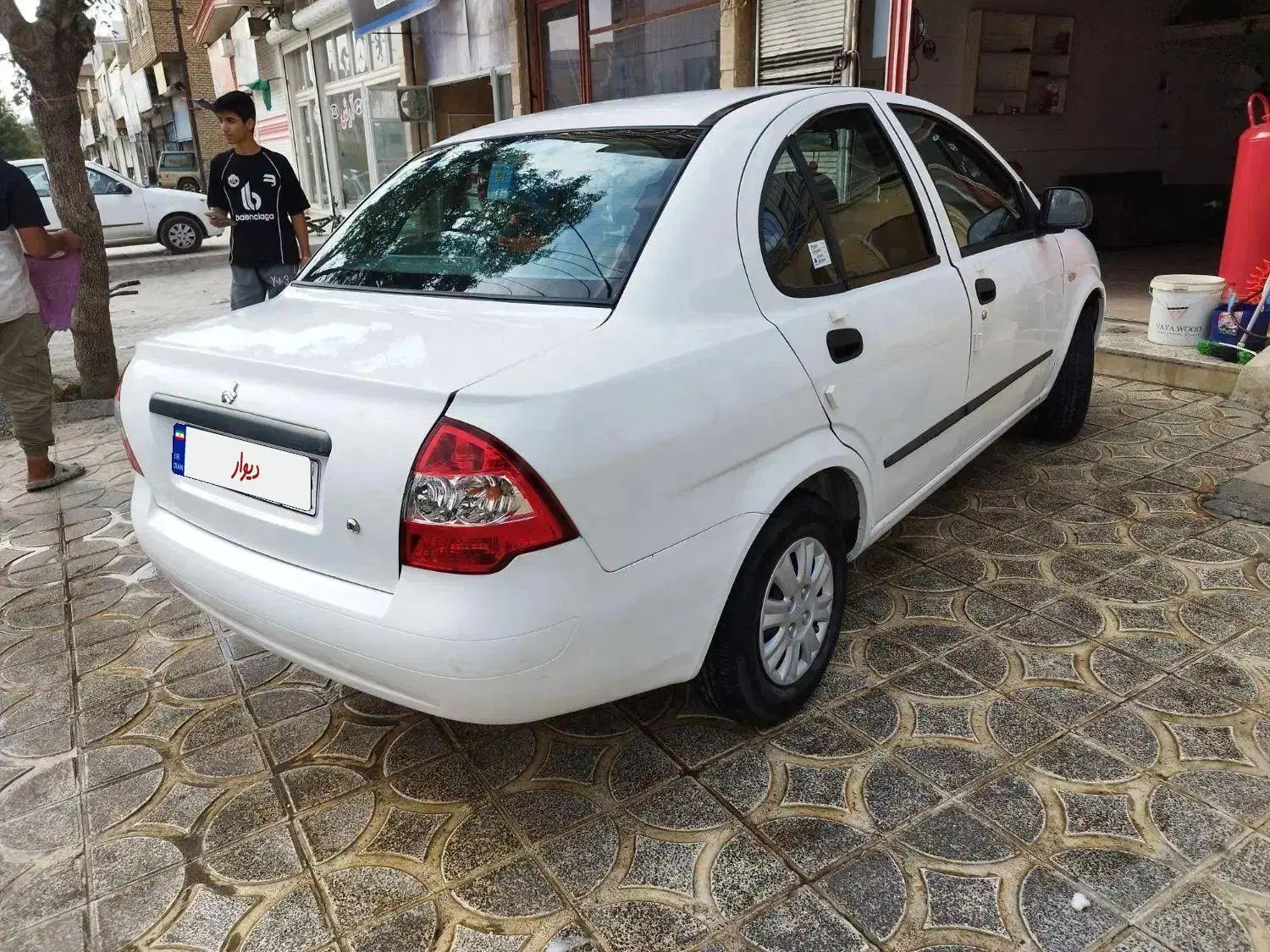 تیبا صندوق دار SX - 1393