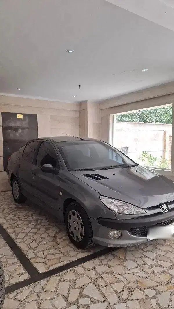 پژو ۲۰۶ صندوق دار v8 - 1390