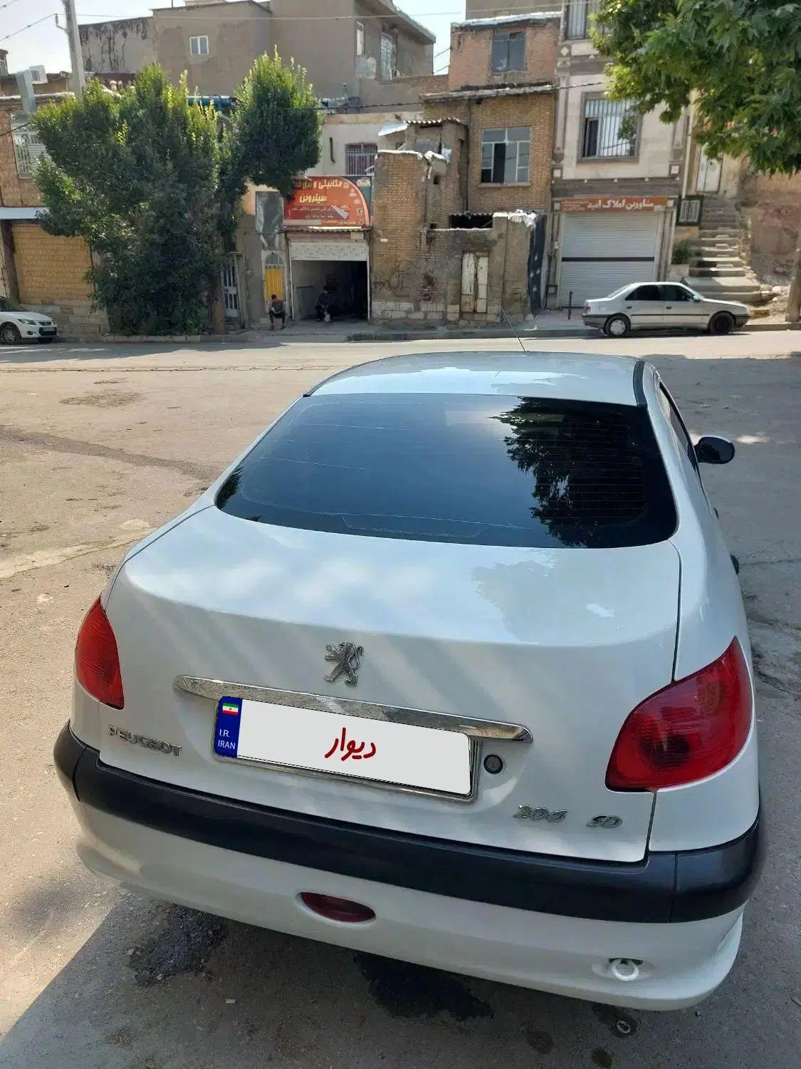 پژو ۲۰۶ صندوق دار v8 - 1399