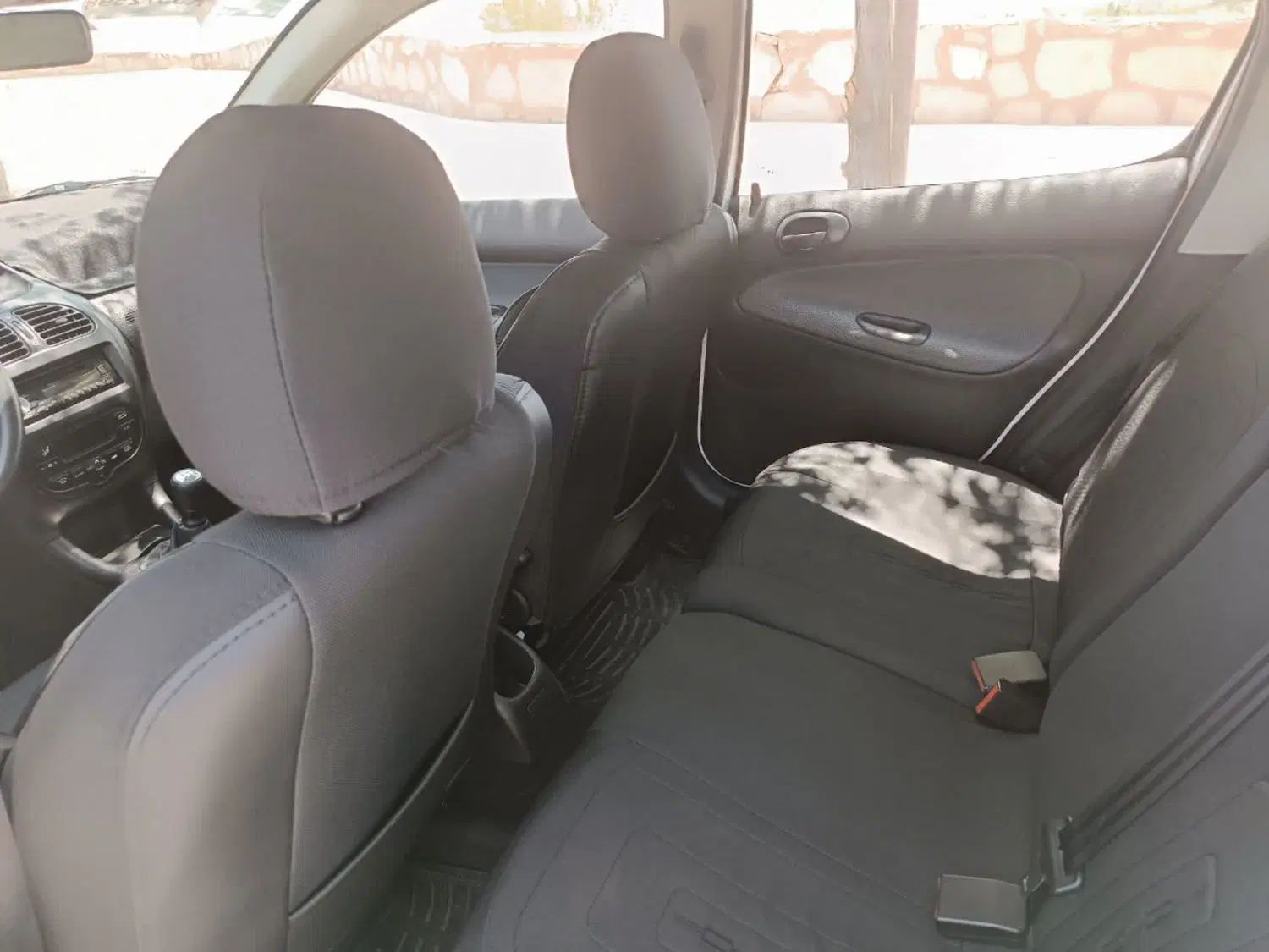 پژو ۲۰۶ صندوق دار v8 - 1398