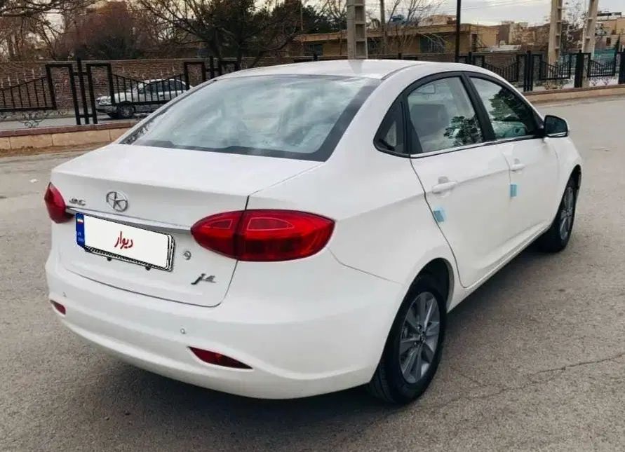 جک J4 اتوماتیک ساده - 1402