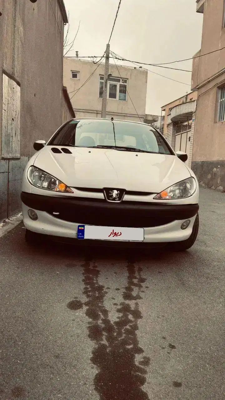 پژو ۲۰۶ صندوق دار v8 - 1395