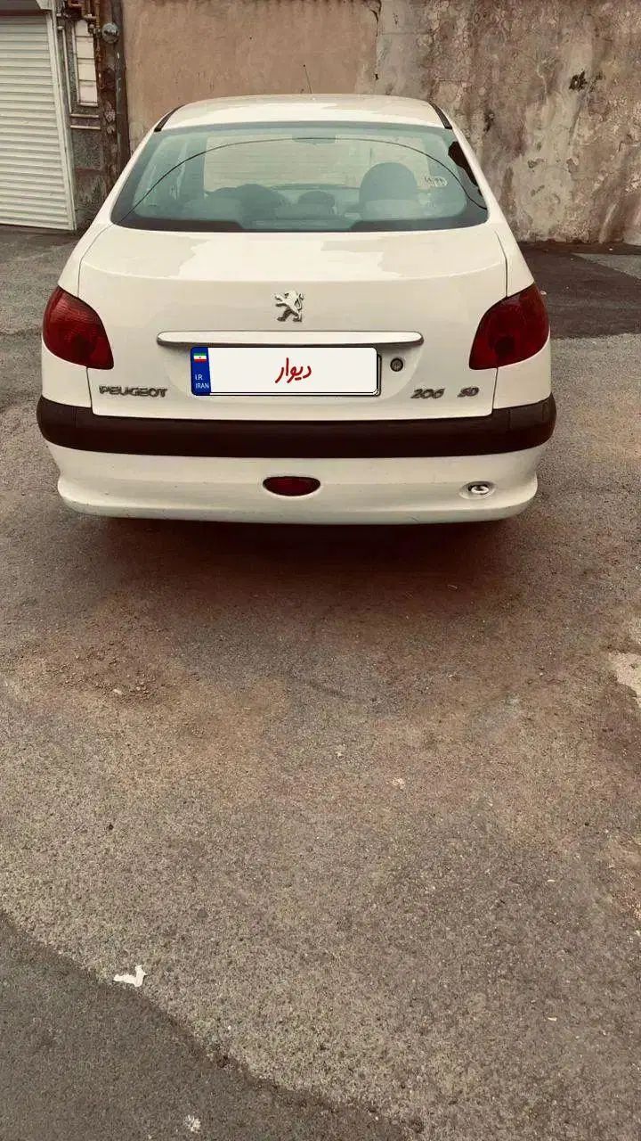 پژو ۲۰۶ صندوق دار v8 - 1395