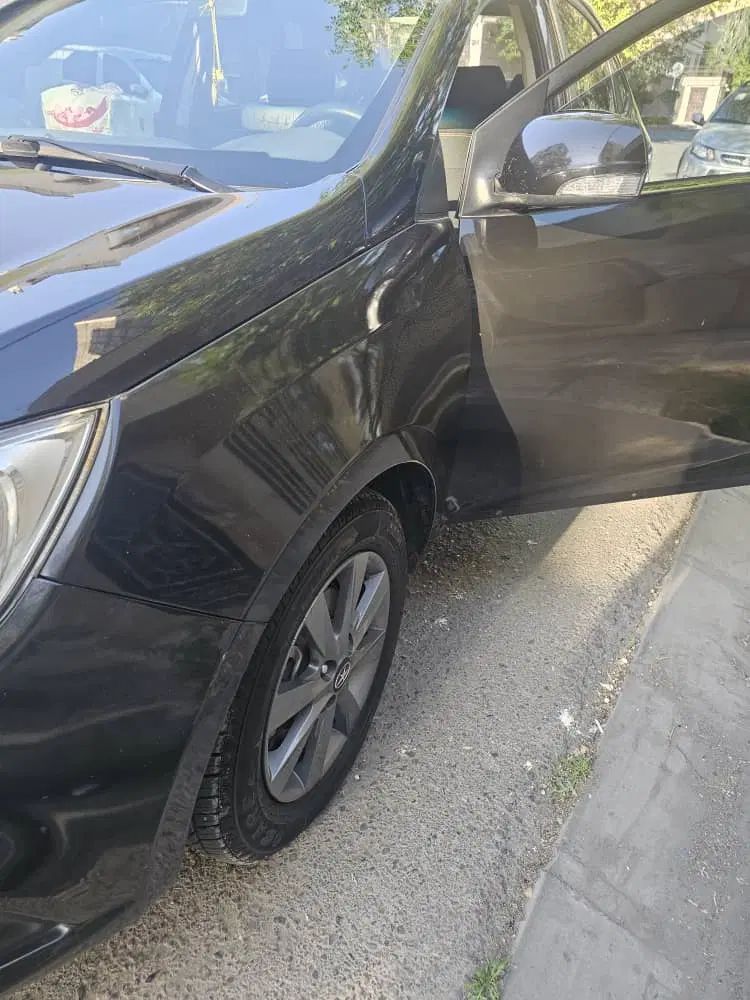 جک J4 اتوماتیک ساده - 1402