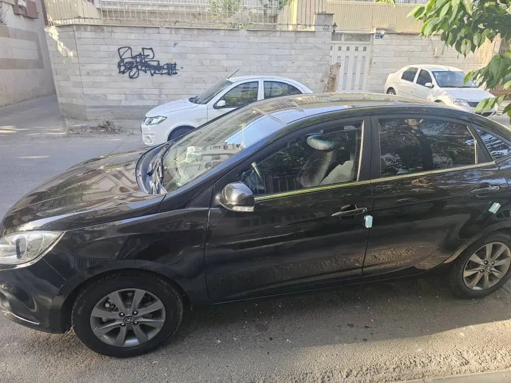 جک J4 اتوماتیک ساده - 1402