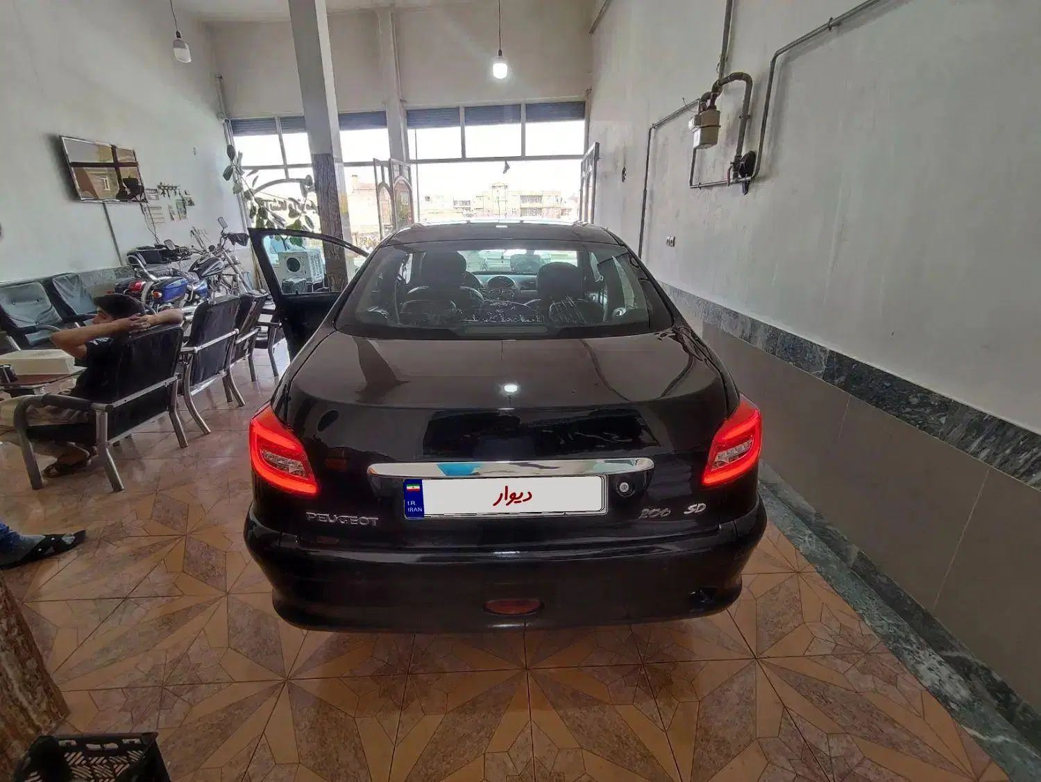 پژو ۲۰۶ صندوق دار v8 - 1394
