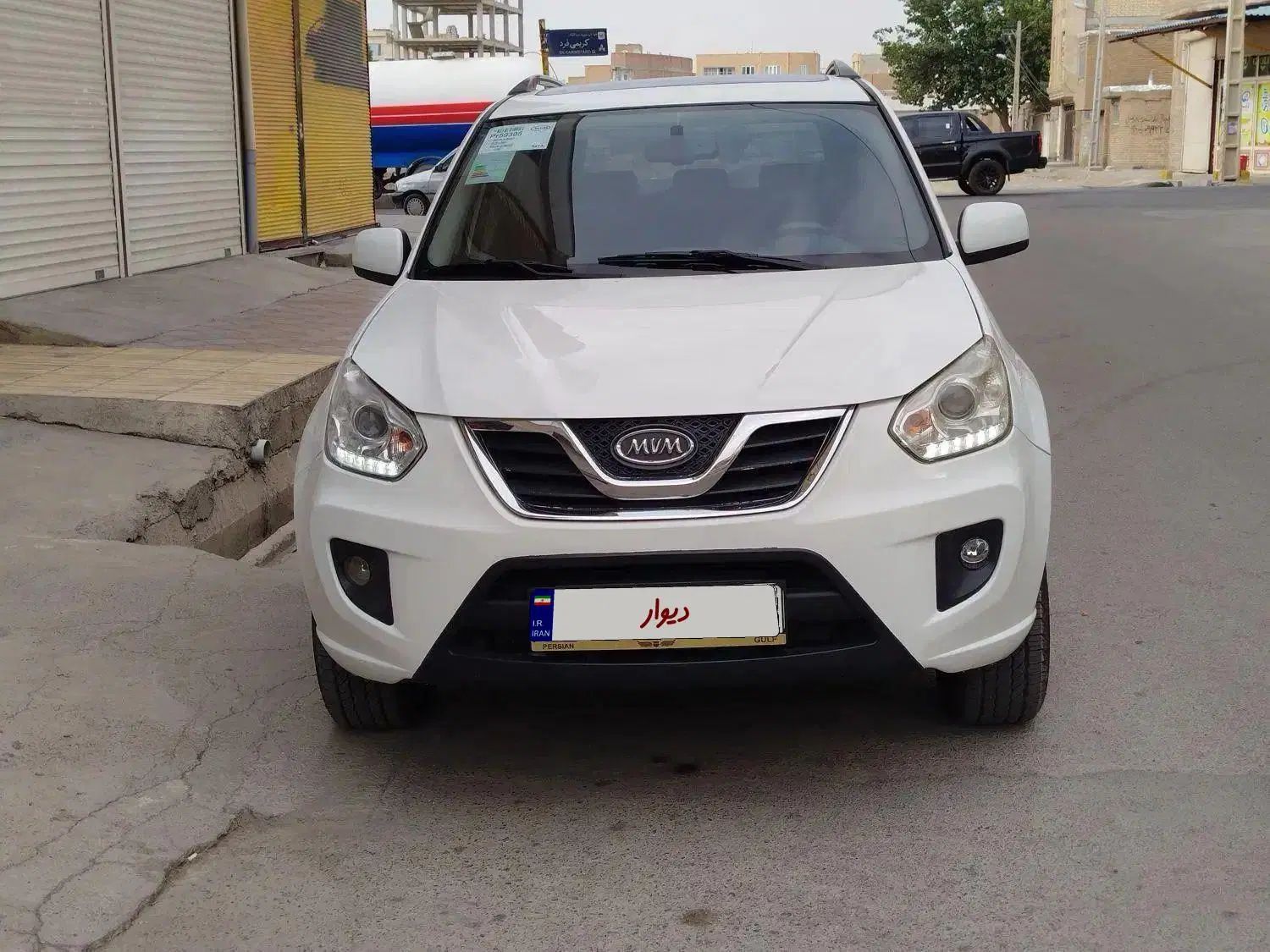 ام وی ام X33 دنده‌ای ساده - 1395