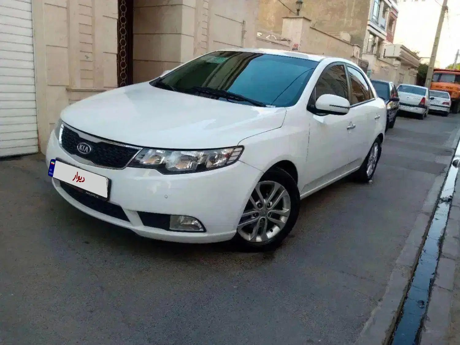 کیا سراتو 2.0 لیتر اتوماتیک GT لاین - 2017
