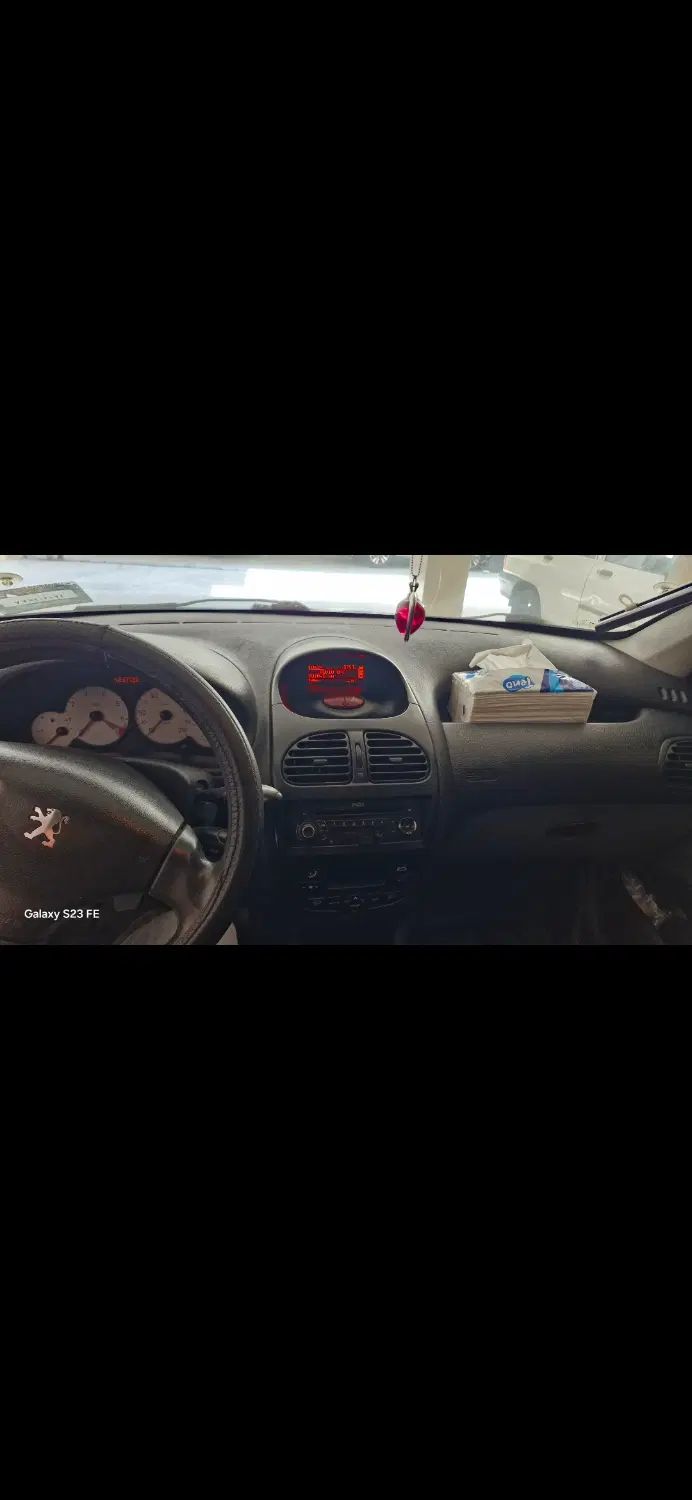 پژو ۲۰۶ صندوق دار v8 - 1394
