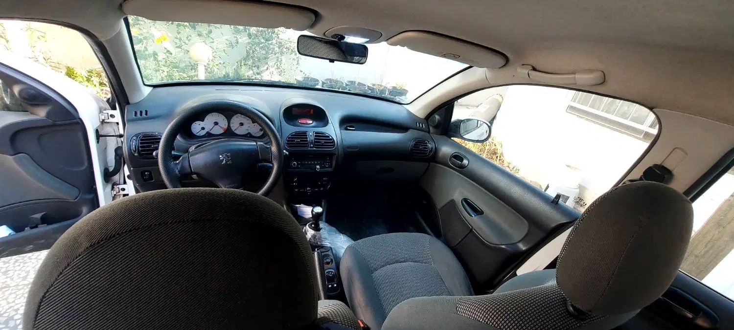 پژو ۲۰۶ صندوق دار v8 - 1395