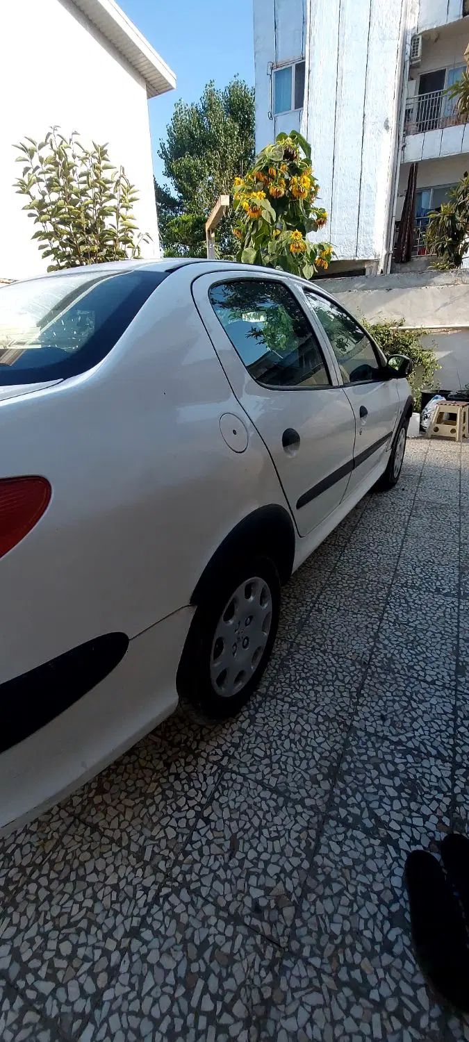 پژو ۲۰۶ صندوق دار v8 - 1395