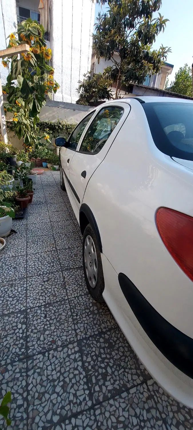 پژو ۲۰۶ صندوق دار v8 - 1395