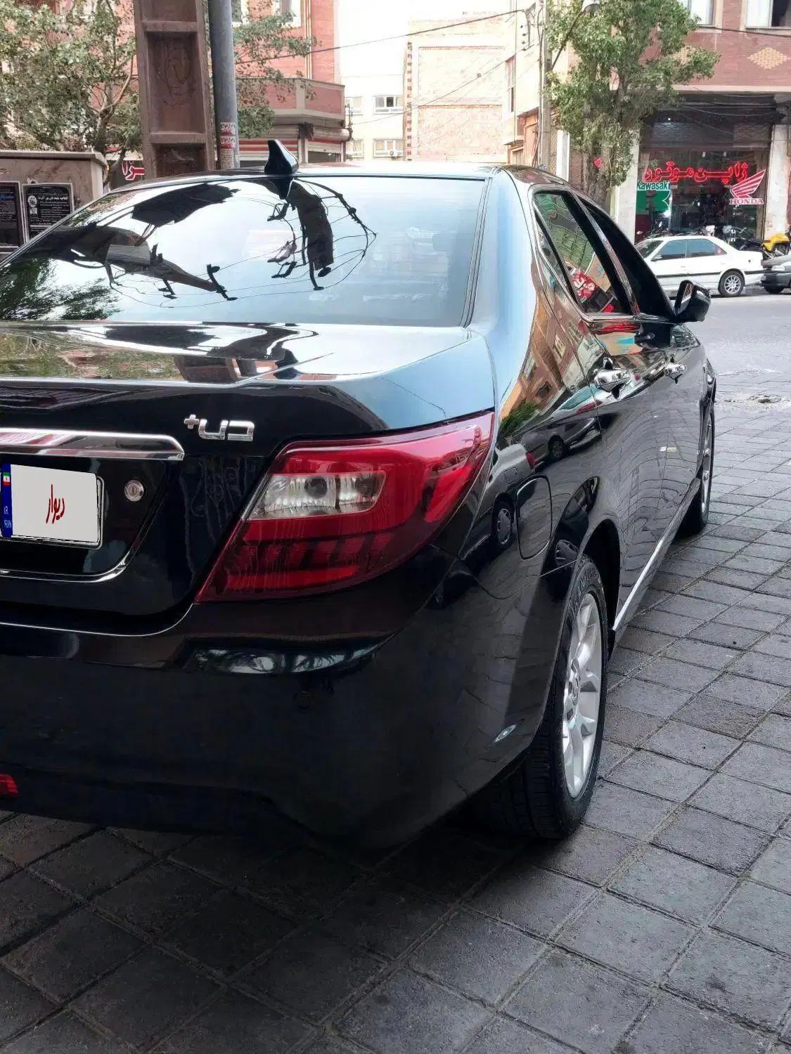 دنا پلاس توربو اتوماتیک - 1401
