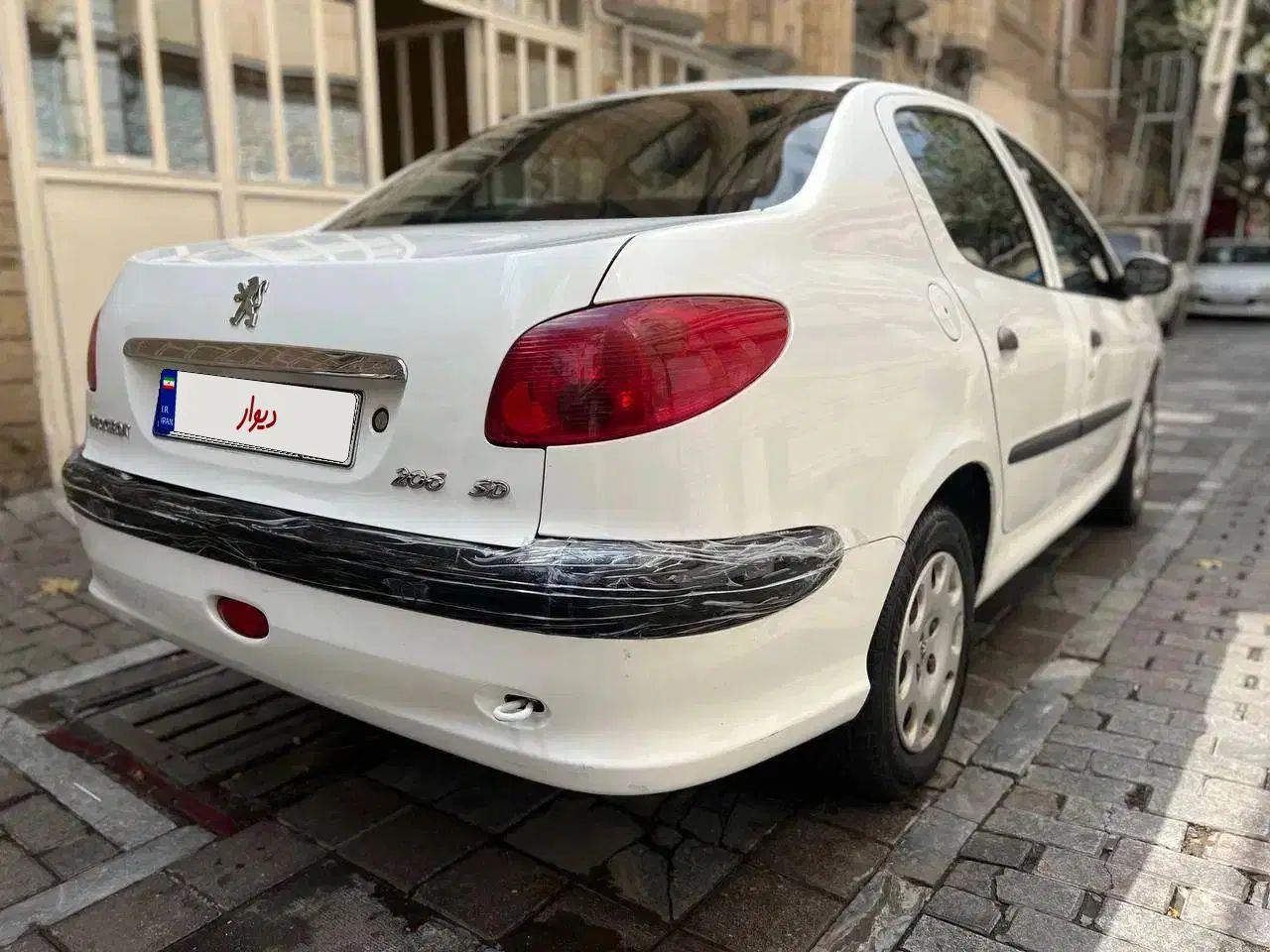 پژو ۲۰۶ صندوق دار v8 - 1397