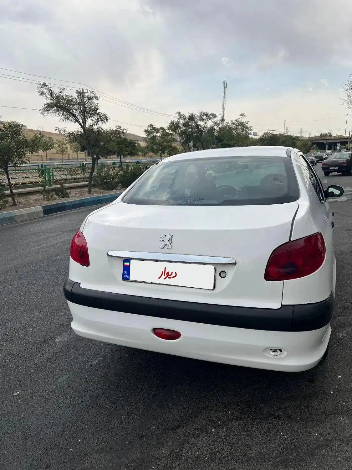 پژو ۲۰۶ صندوق دار v20 - 1390