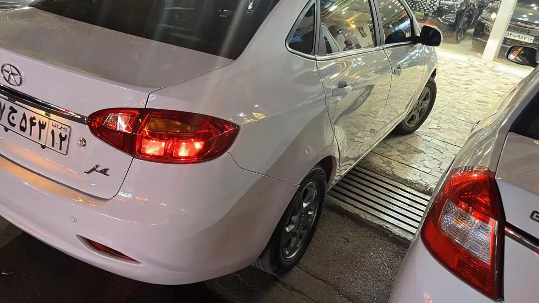 جک J4 اتوماتیک ساده - 1401
