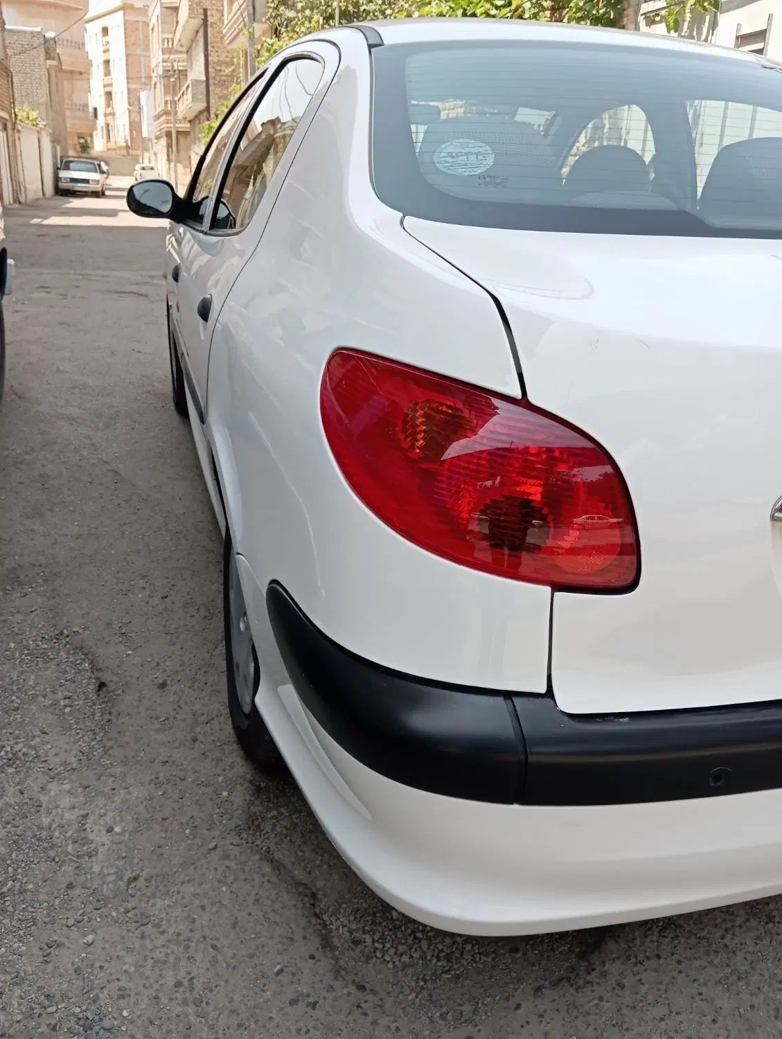پژو ۲۰۶ صندوق دار v8 - 1397