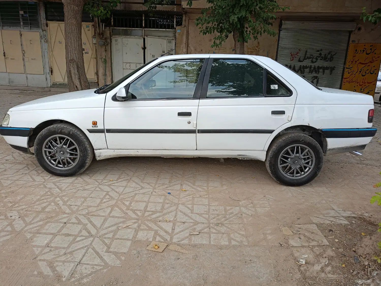 پژو 405 بنزینی GLX - TU5 - 1391